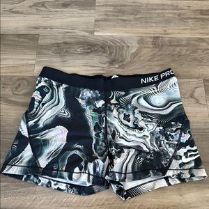 Nike Pro Swirl Patterned Shorts